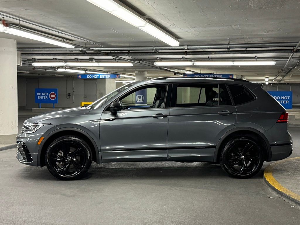 2023 Volkswagen Tiguan 2.0T SE R-Line Black 29