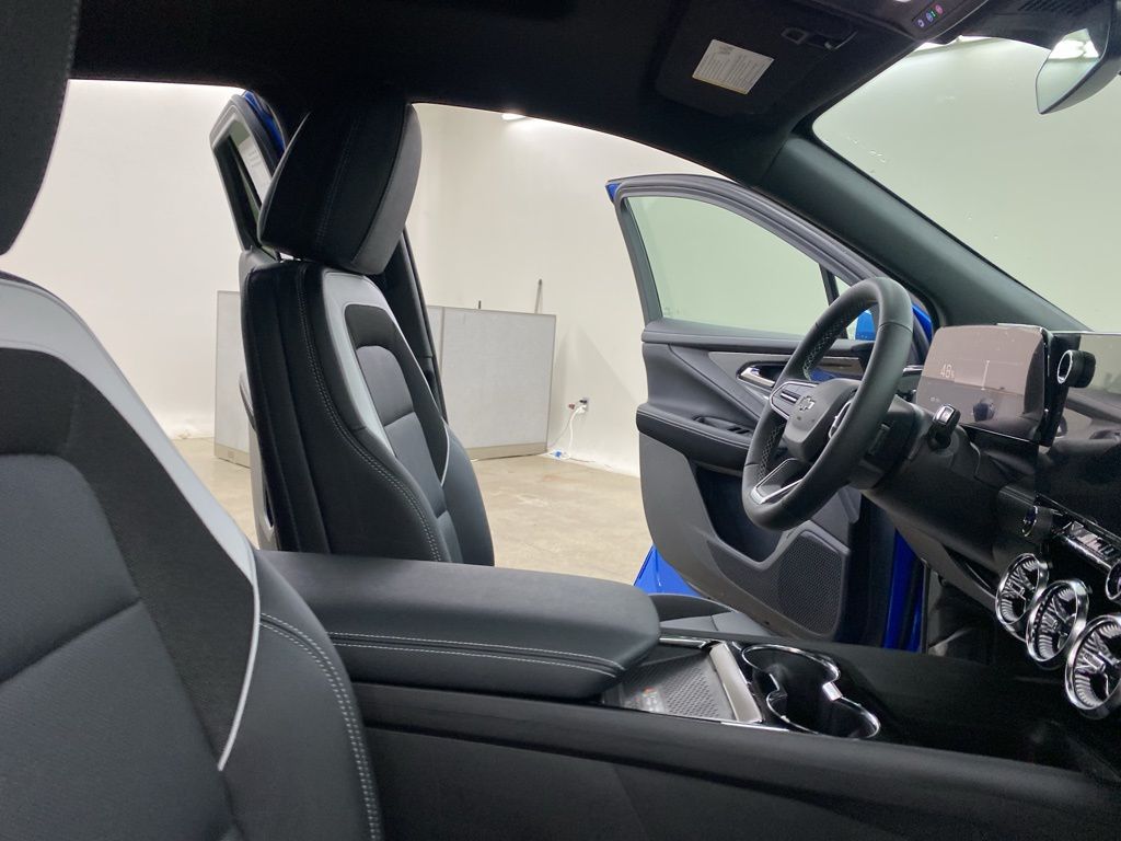 2025 Chevrolet Blazer EV LT photo