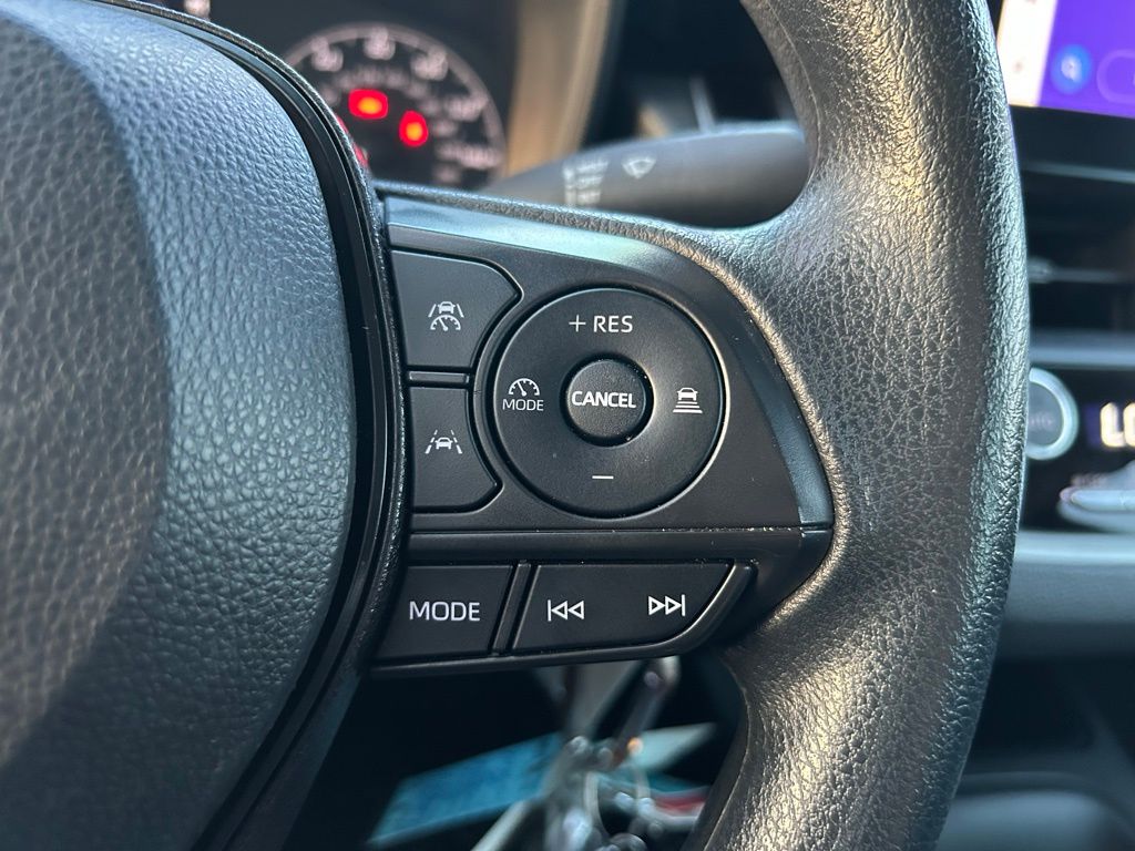 Thumbnail: 2023 Toyota Corolla - 18