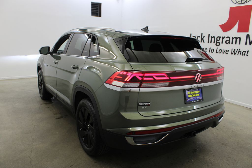 new 2026 Volkswagen Atlas Cross Sport car