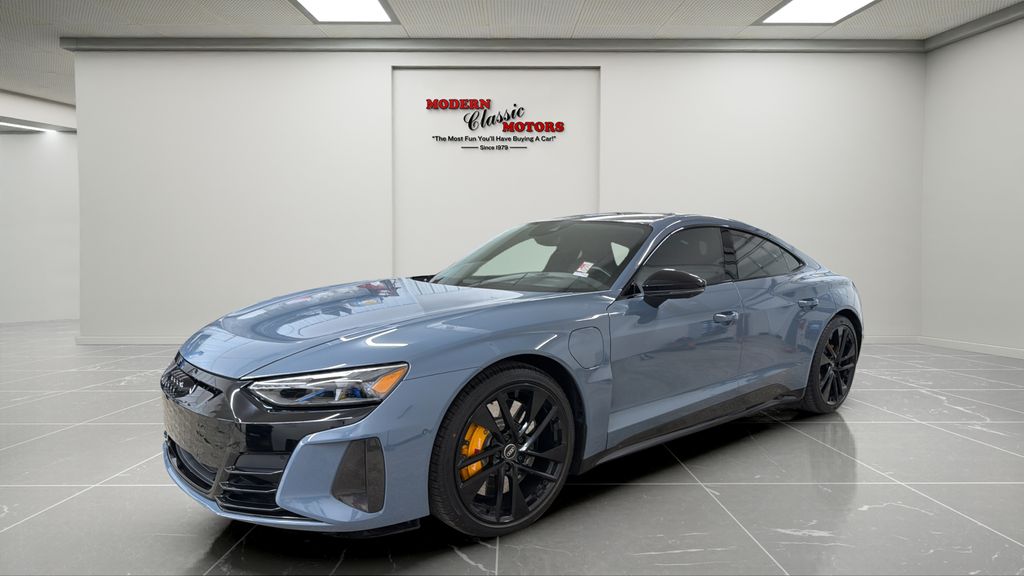 2022 Audi RS e-tron GT quattro AWD