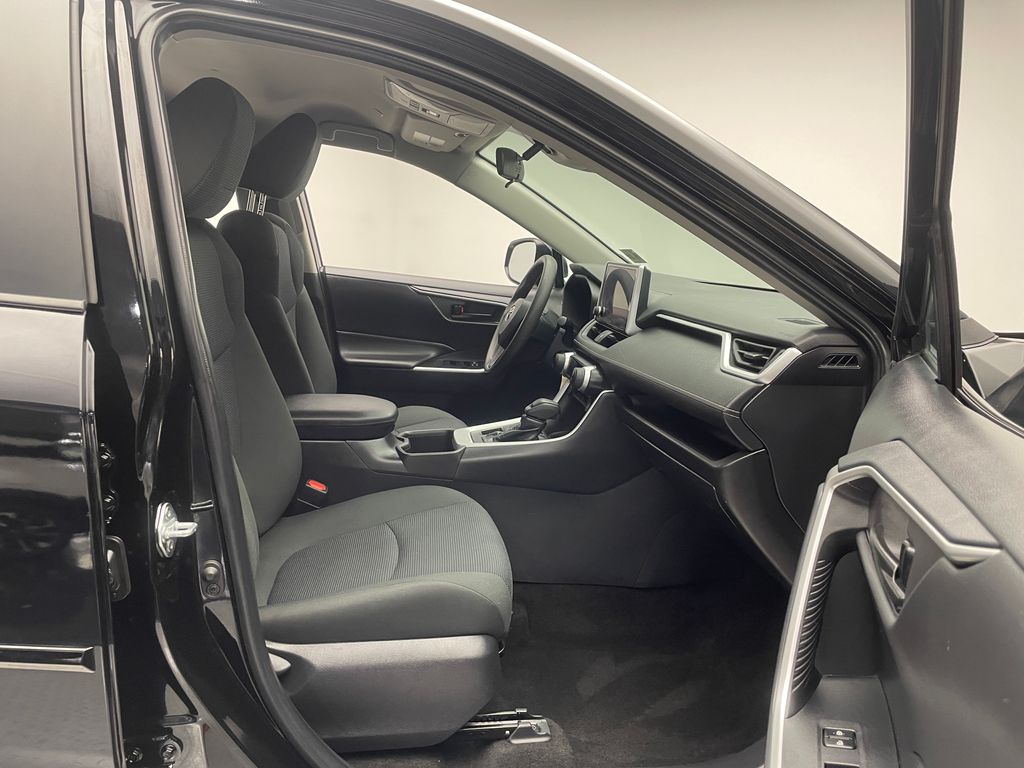 Thumbnail: 2023 Toyota RAV4 - 16