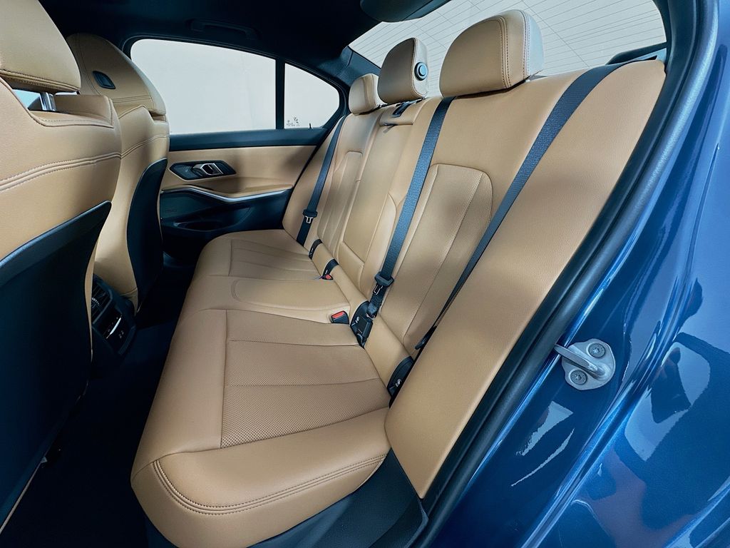 Thumbnail: 2026 BMW 3 Series - 17