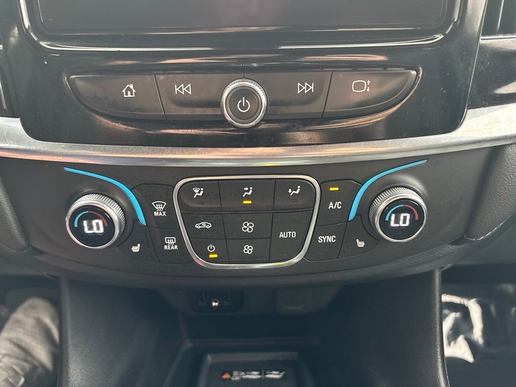 Used 2023 Chevrolet Traverse SUV