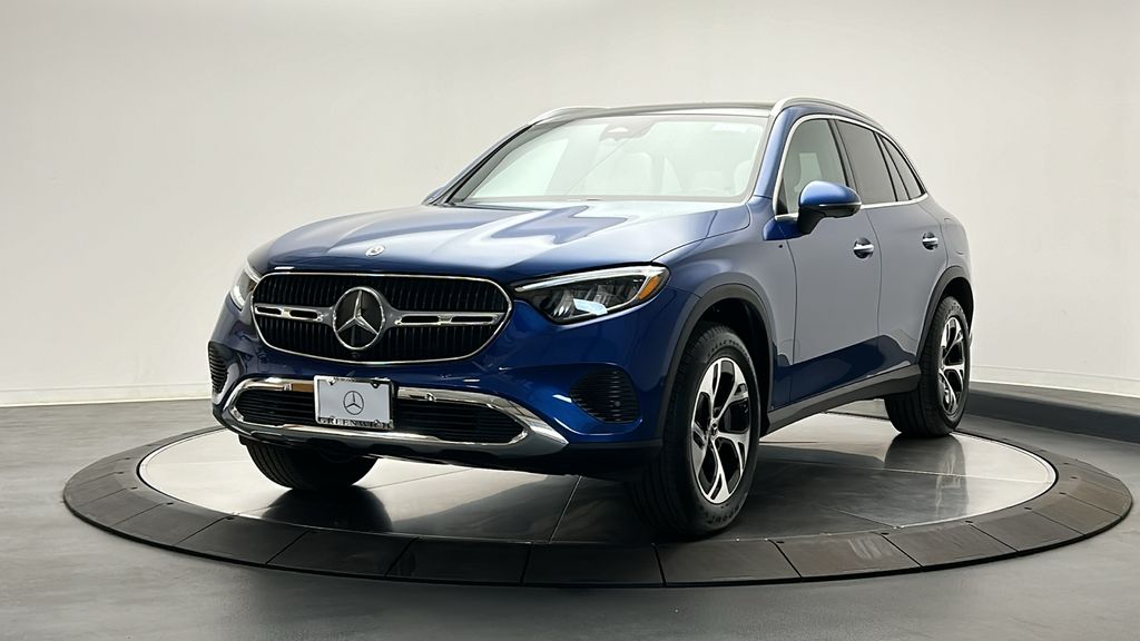 2025 Mercedes-Benz GLC 350 3