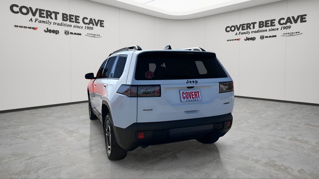 New 2026 White/off-white Jeep Laredo image 7