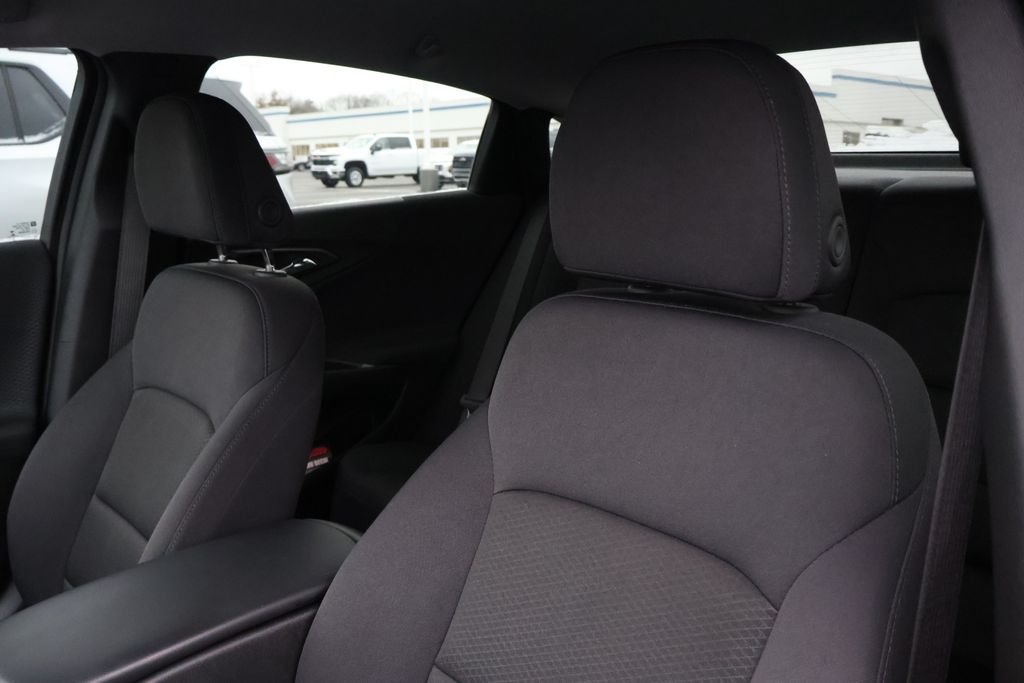 Thumbnail: 2025 Chevrolet Malibu - 14