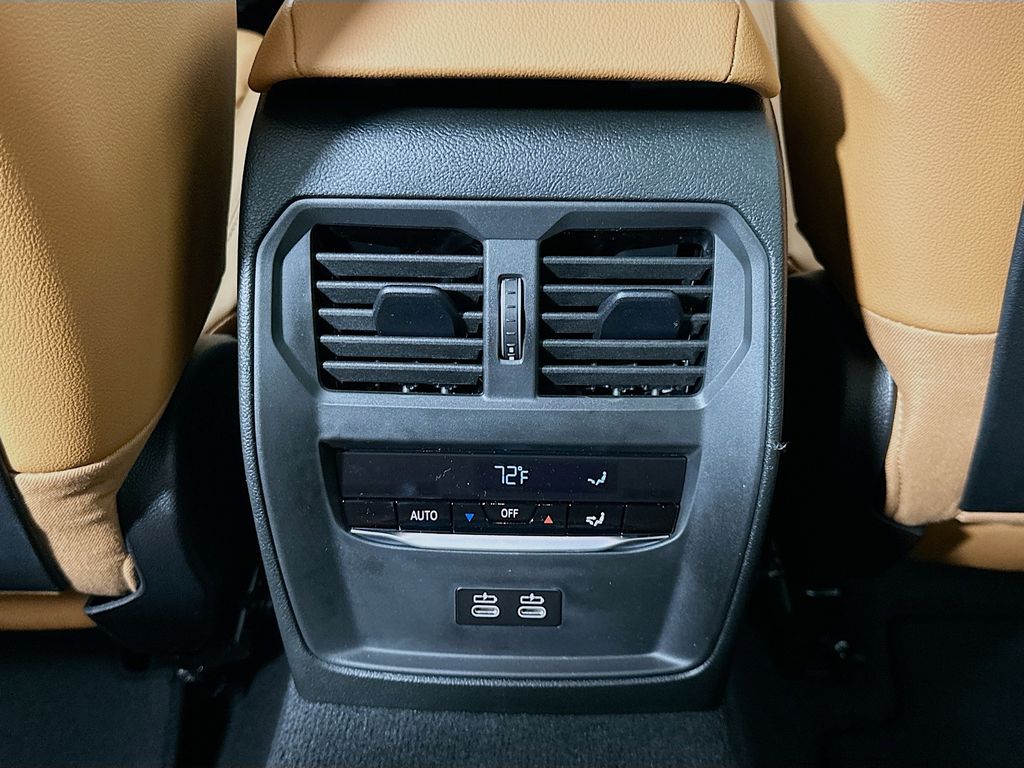 Thumbnail: 2026 BMW 3 Series - 18