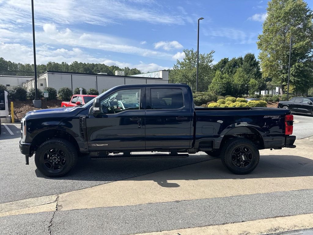 2024 Ford F-350SD XLT 4