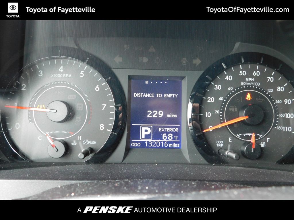Thumbnail: 2016 Toyota Sienna - 8