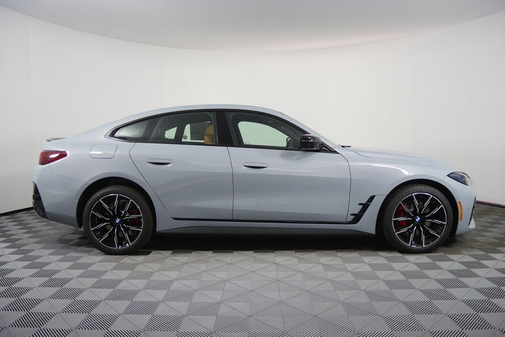 Thumbnail: 2026 BMW i4 - 2