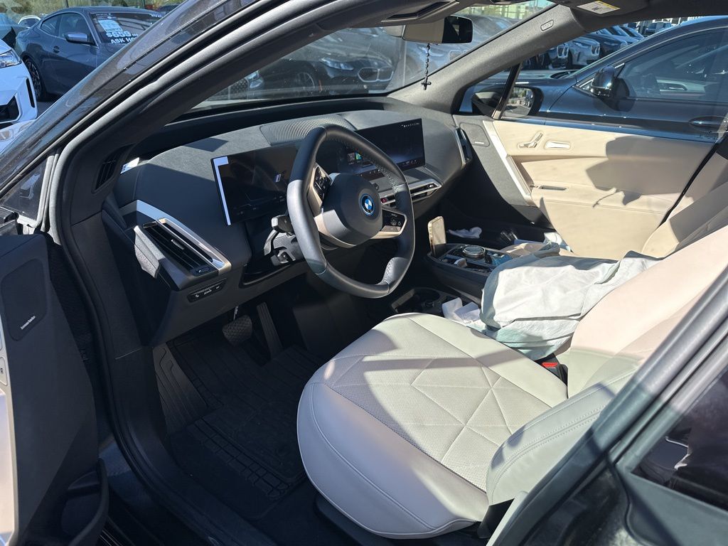 Thumbnail: 2024 BMW iX - 7