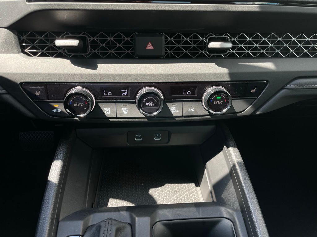 2025 Honda Accord SE 17