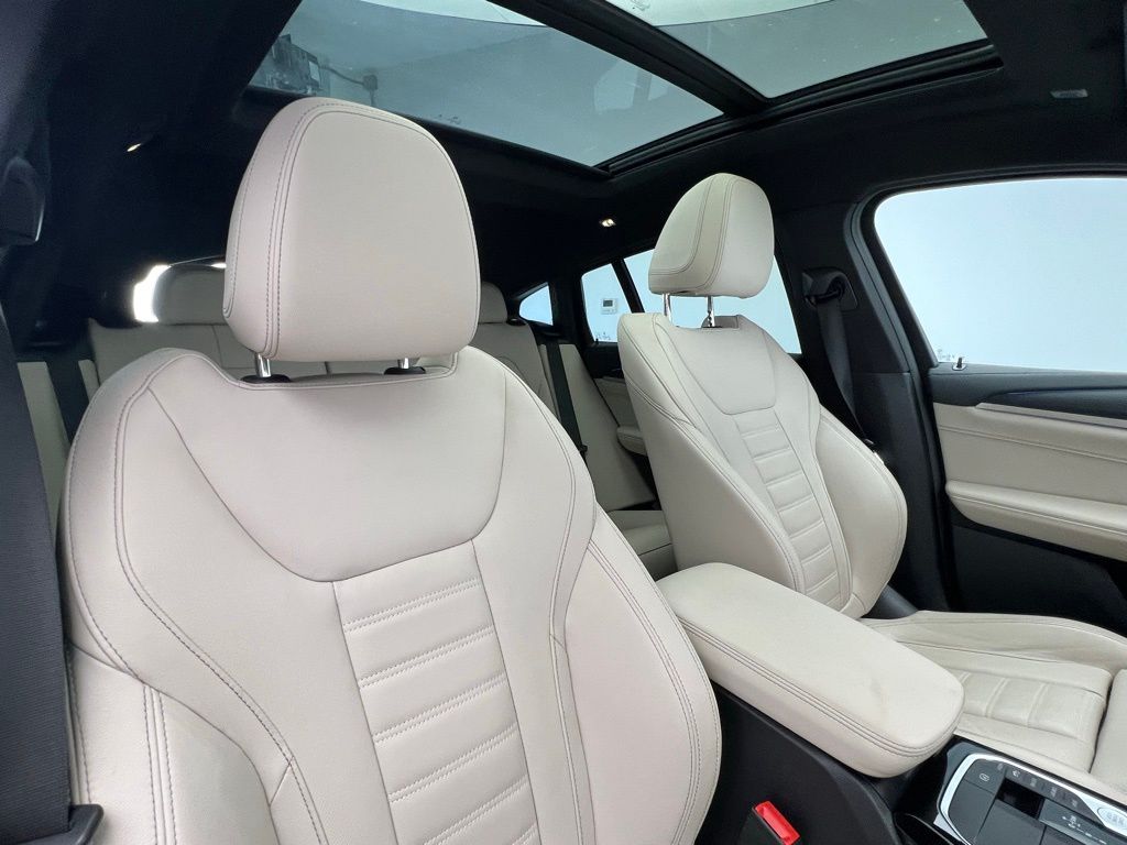 Thumbnail: 2024 BMW X4 - 7