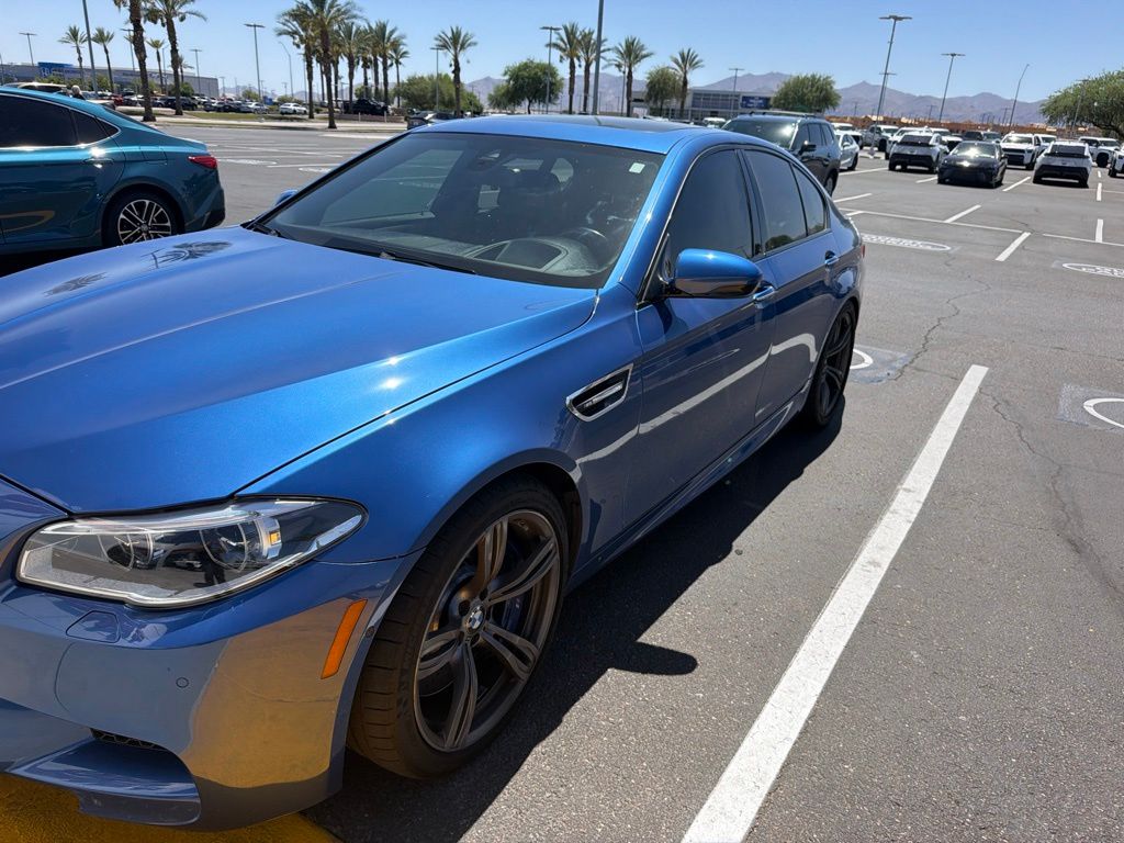 Thumbnail: 2016 BMW M5 - 12