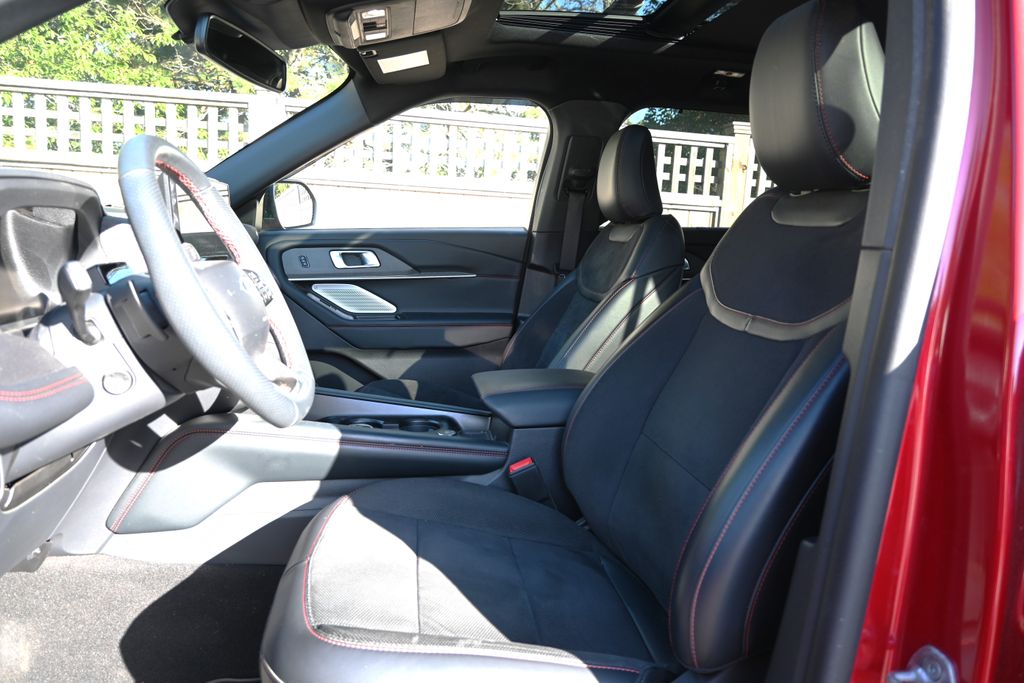 Thumbnail: 2025 Ford Explorer - 3