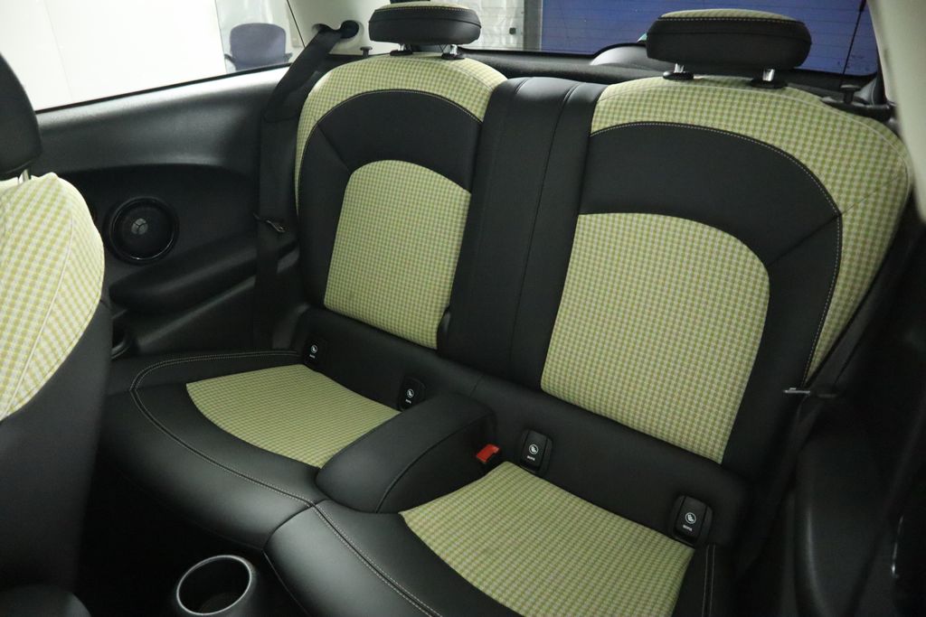2024 MINI Cooper SE 22