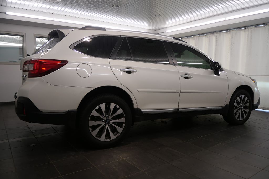 2018 Subaru Outback 3.6R Touring 7