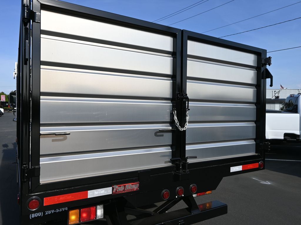 2024 Isuzu NPR HD 