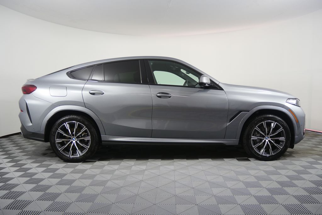 Thumbnail: 2025 BMW X6 - 2
