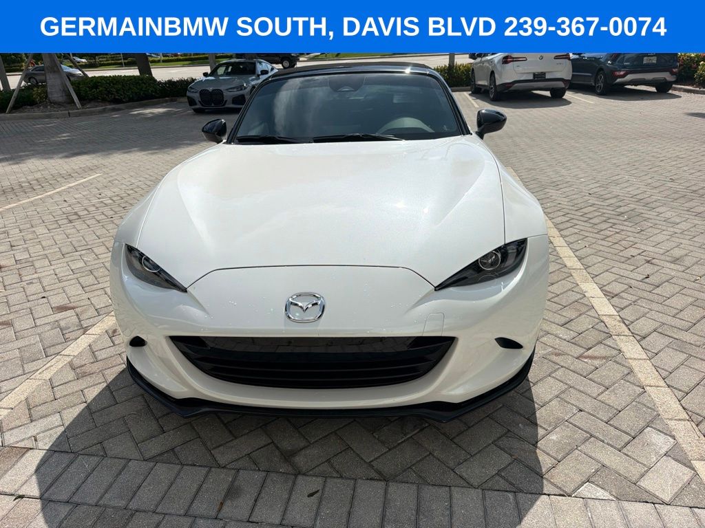 Used 2026 White Mazda Club image 3