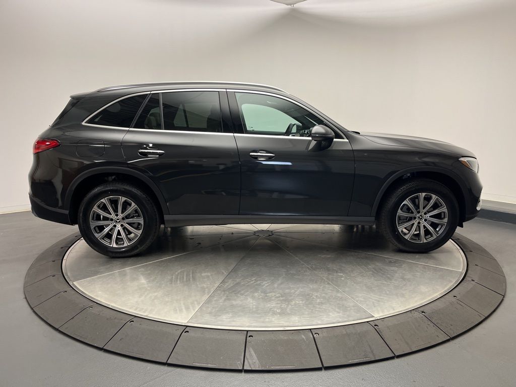 Thumbnail: 2026 Mercedes-Benz GLC - 8