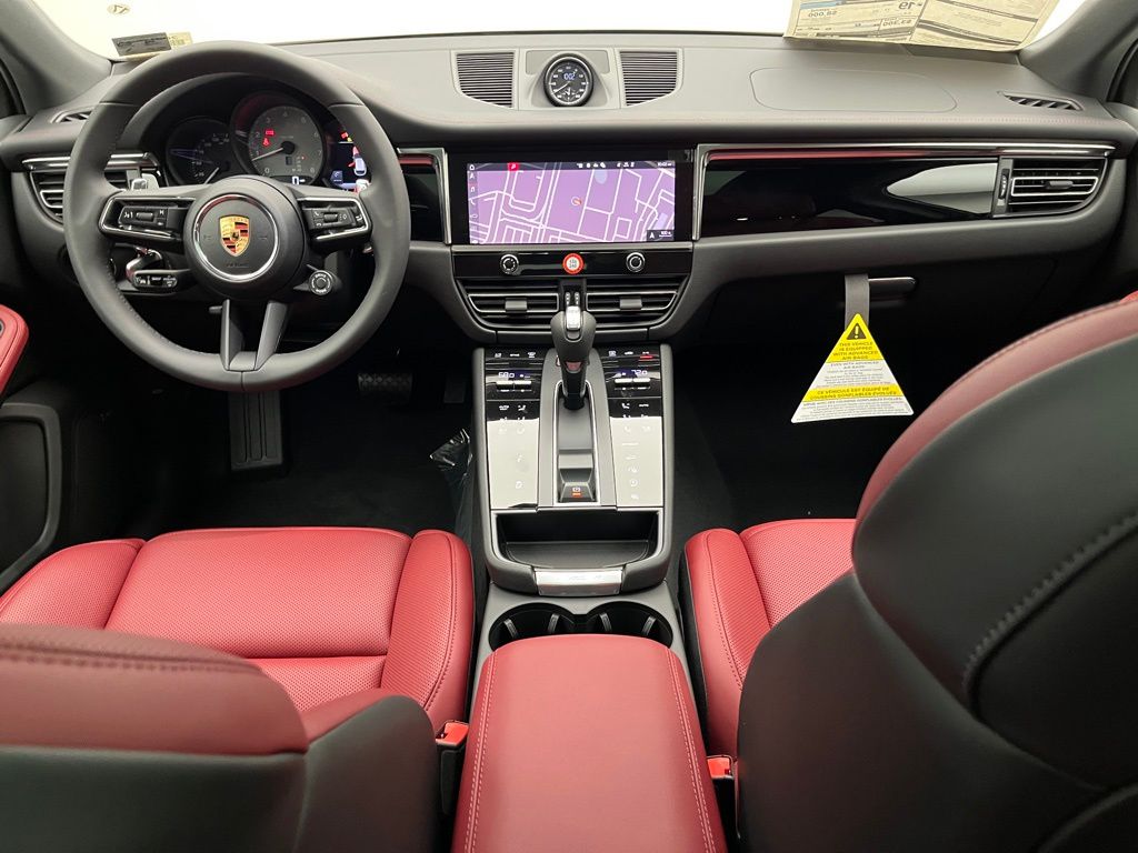 Thumbnail: 2026 Porsche Macan - 24