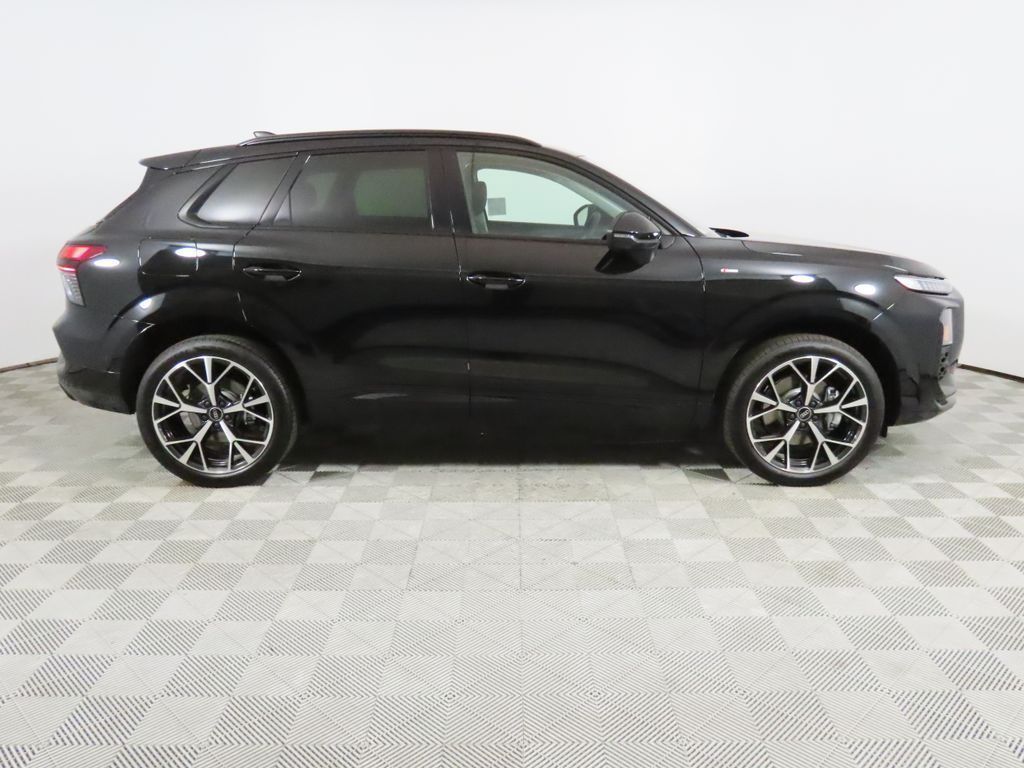 Thumbnail: 2026 Audi Q3 - 6