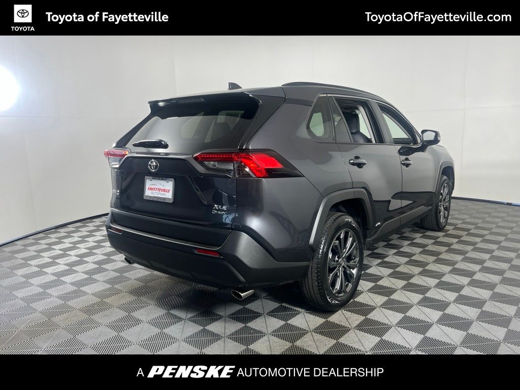 Thumbnail: 2025 Toyota RAV4 - 16