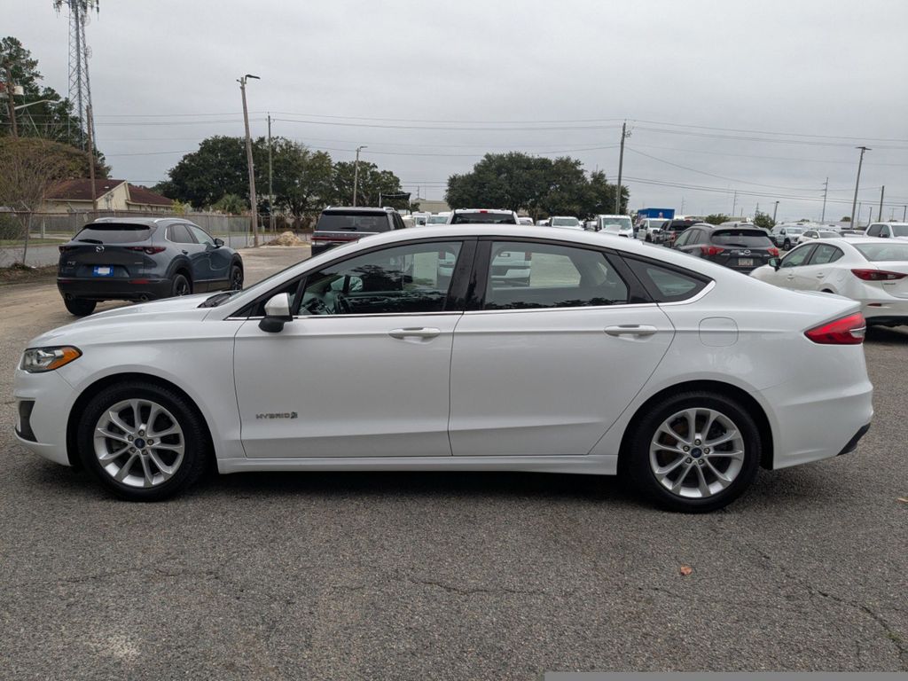 2019 Ford Fusion Hybrid SE