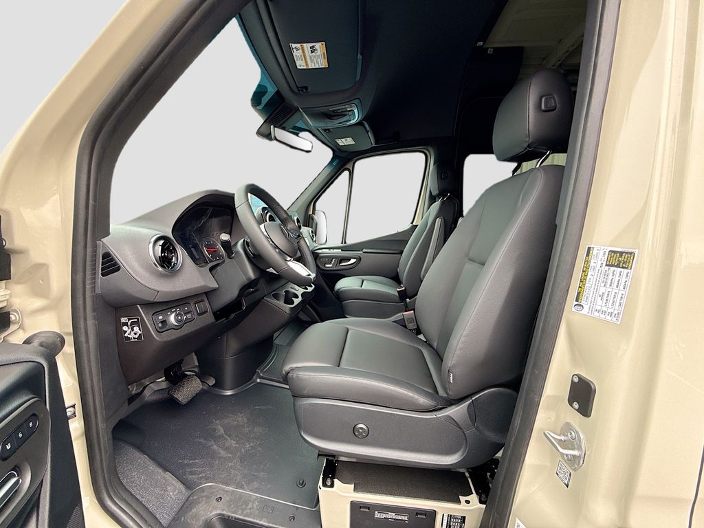 Thumbnail: 2026 Mercedes-Benz Sprinter - 18