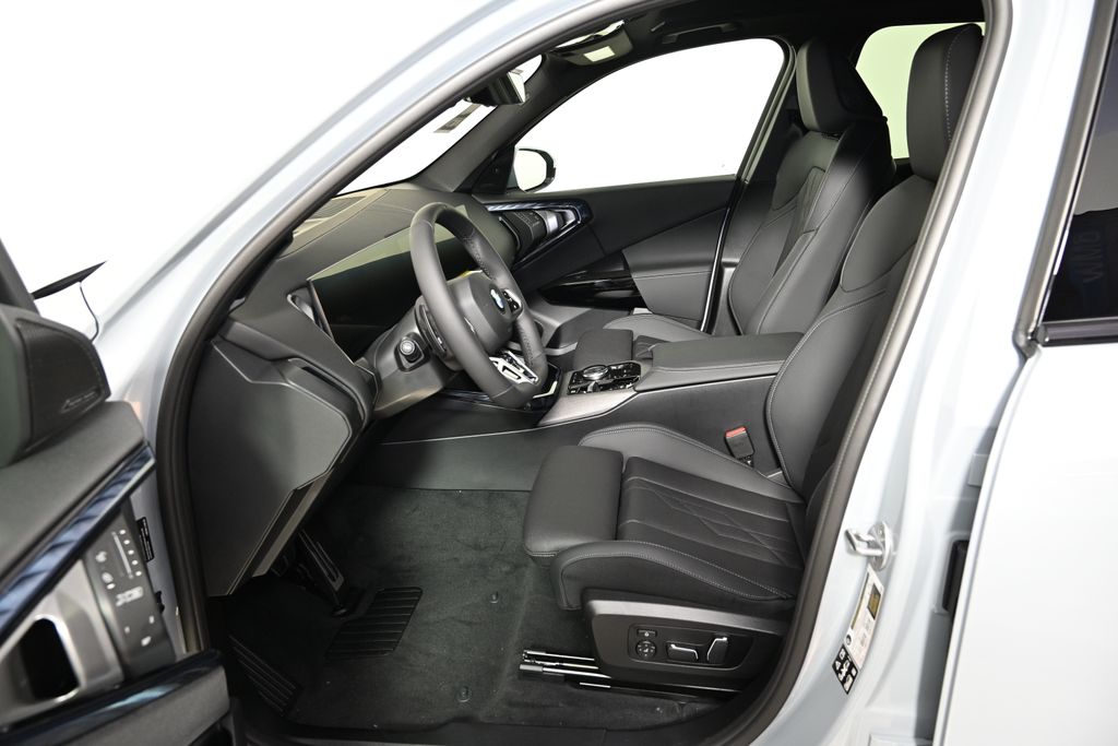 Thumbnail: 2026 BMW X3 - 14