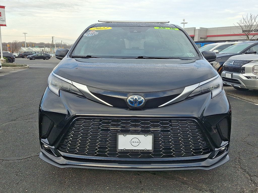 Thumbnail: 2022 Toyota Sienna - 2