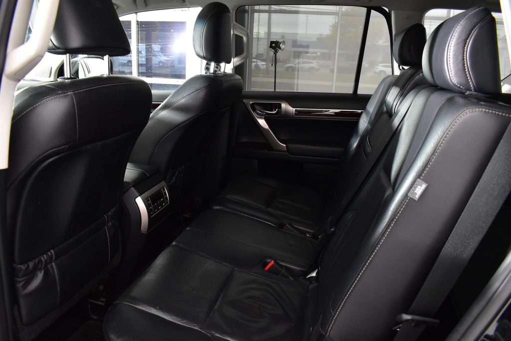 Thumbnail: 2015 Lexus GX - 31