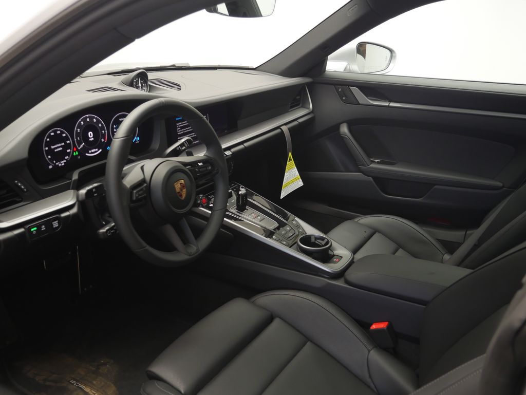 Thumbnail: 2026 Porsche 911 - 4