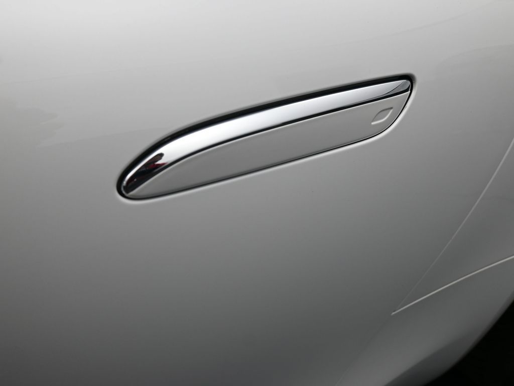 Used 2022 White Mercedes-Benz SL 63 AMG® image 55