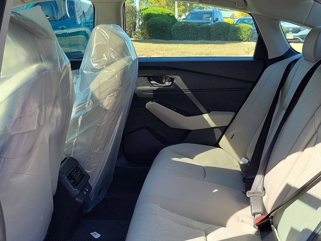 2025 Honda Accord SE 6