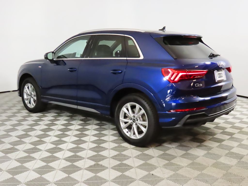 Thumbnail: 2025 Audi Q3 - 3