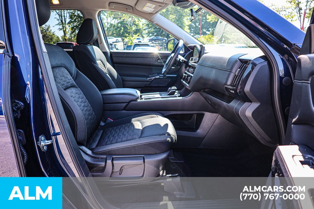 Used 2025 Blue Nissan SV image 22