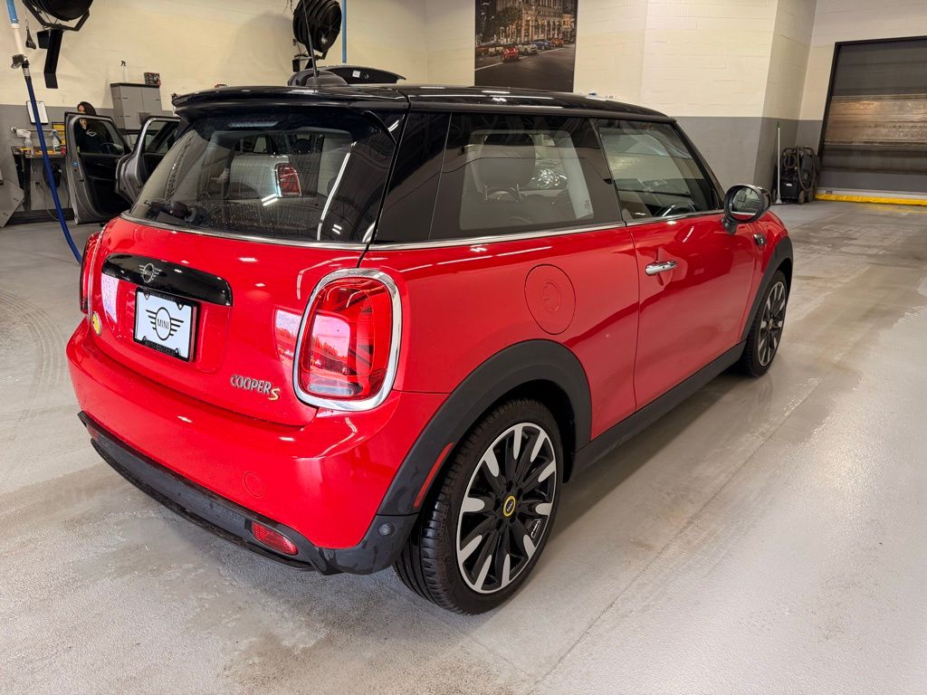 Thumbnail: 2024 MINI Cooper - 6