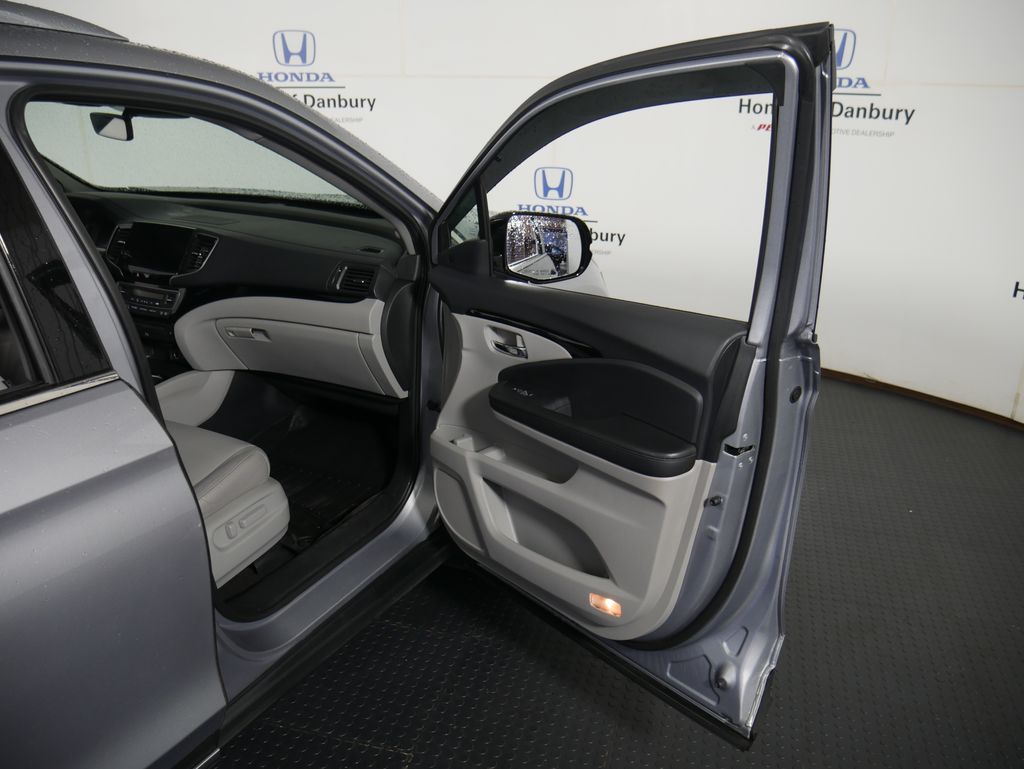 Thumbnail: 2019 Honda Pilot - 7