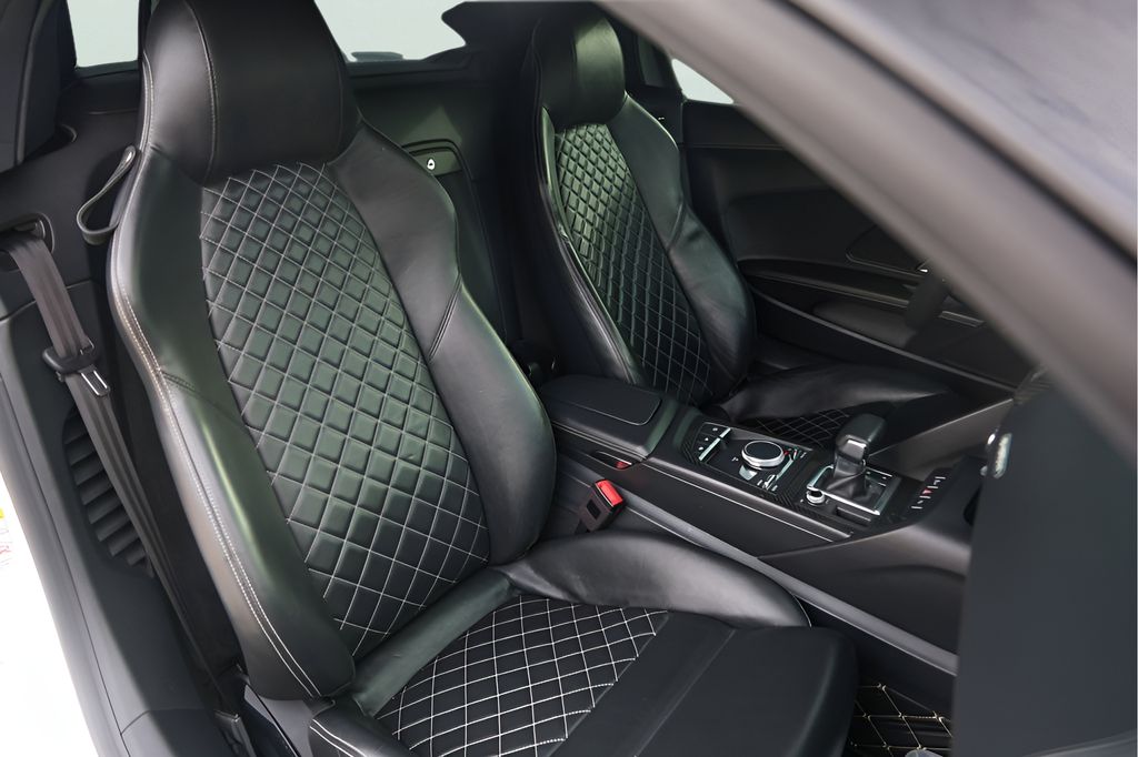 Used Car 2018 Audi R8  5.2 Plus For Sale Under $150,000 In Austin, Texas