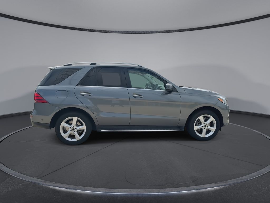 Thumbnail: 2018 Mercedes-Benz GLE - 9