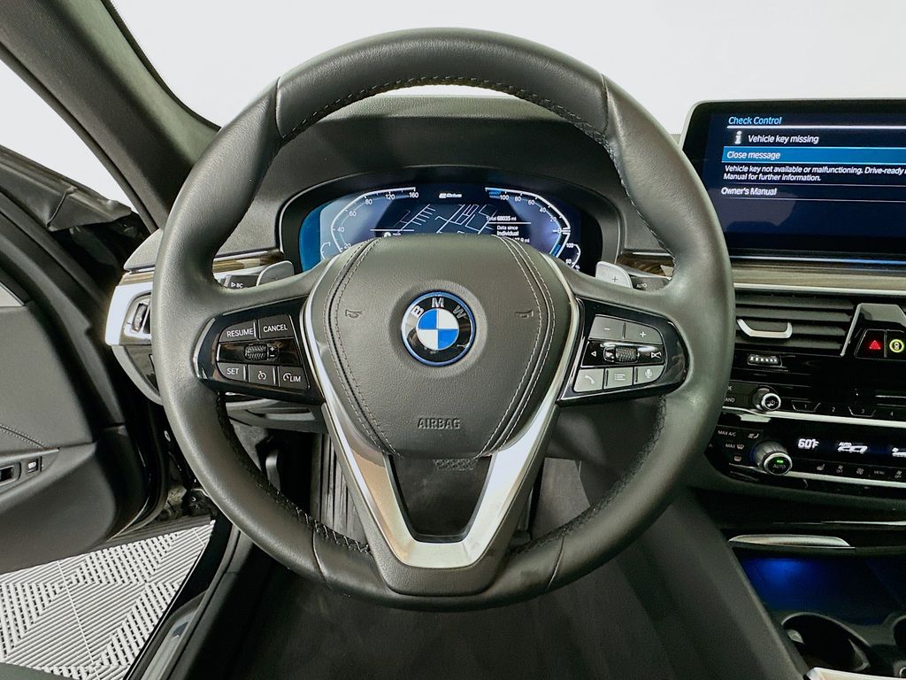 Thumbnail: 2023 BMW 5 Series - 11