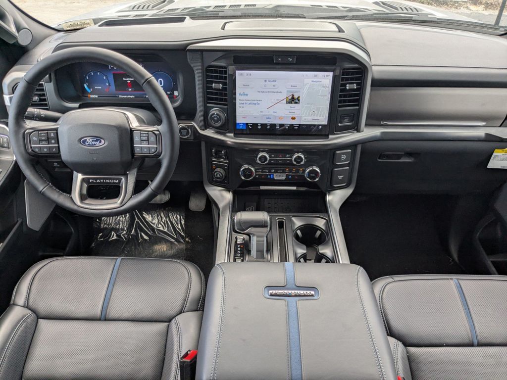 2025 Ford F-150 Platinum