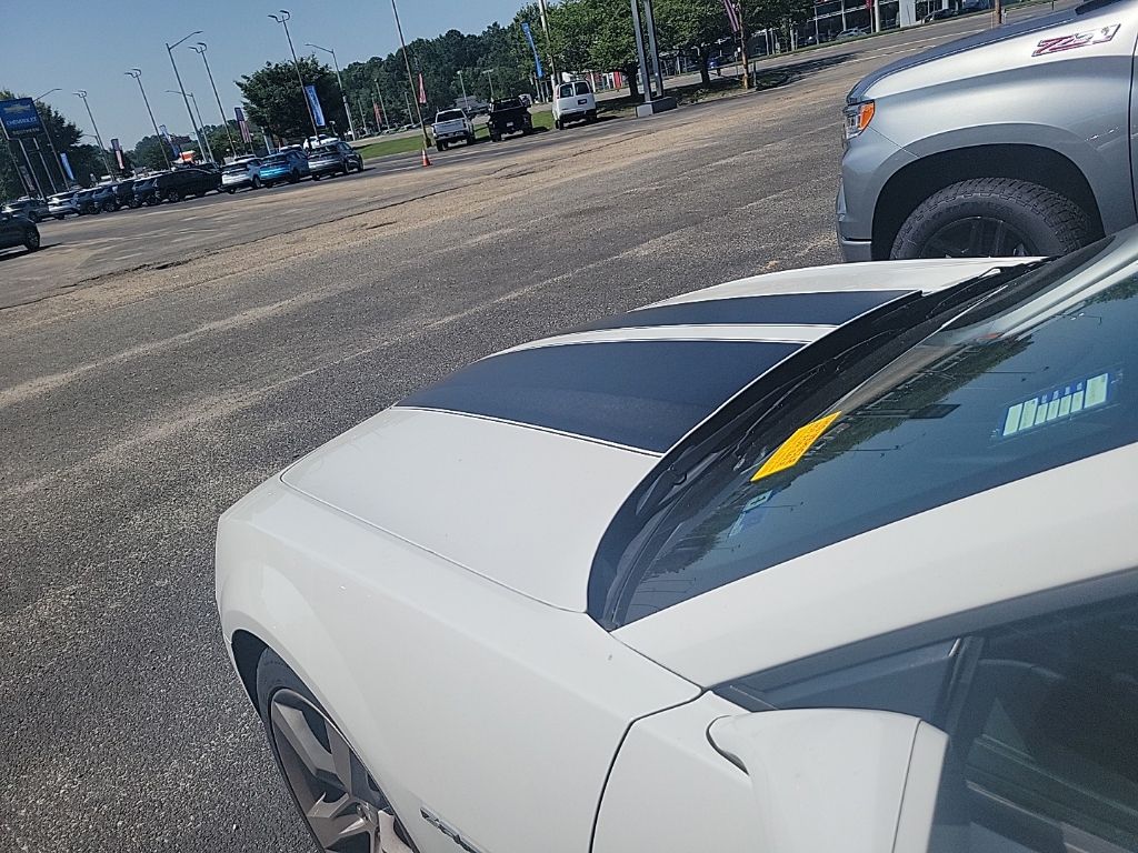 Used 2010 White Chevrolet SS image 17