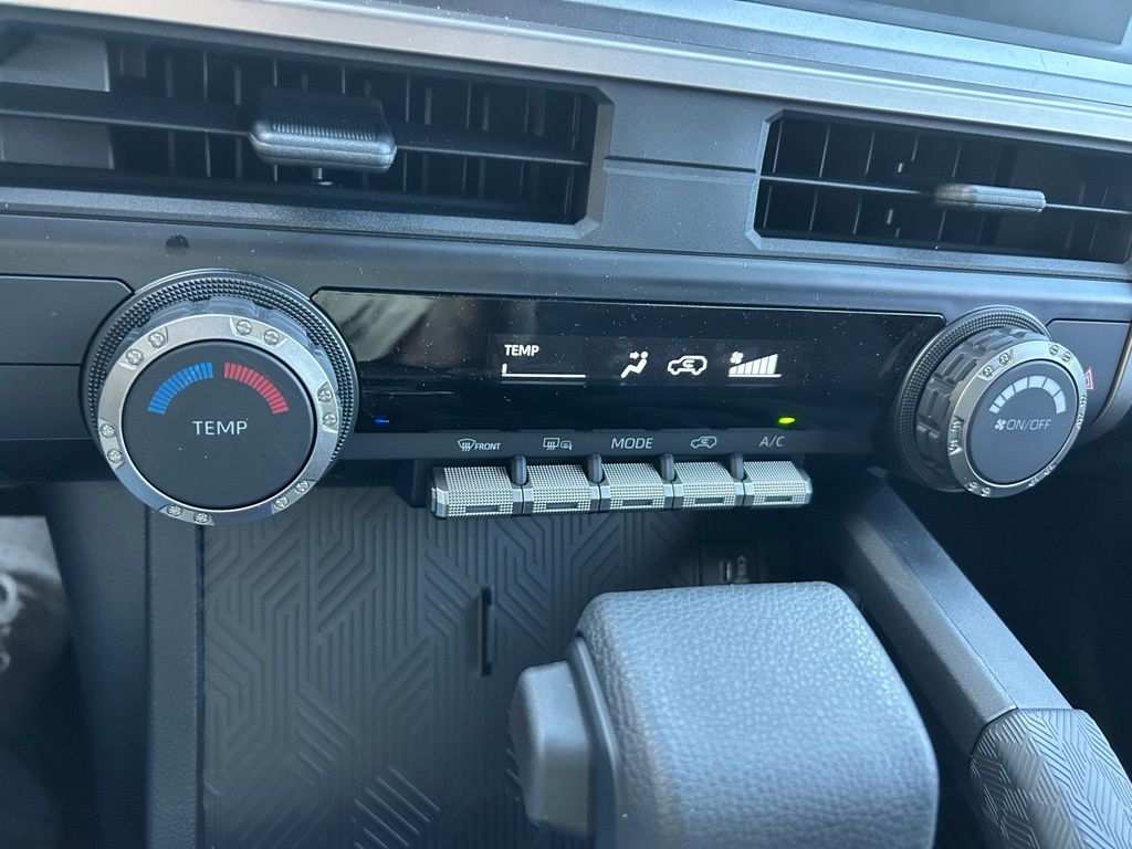 Thumbnail: 2025 Toyota 4Runner - 25