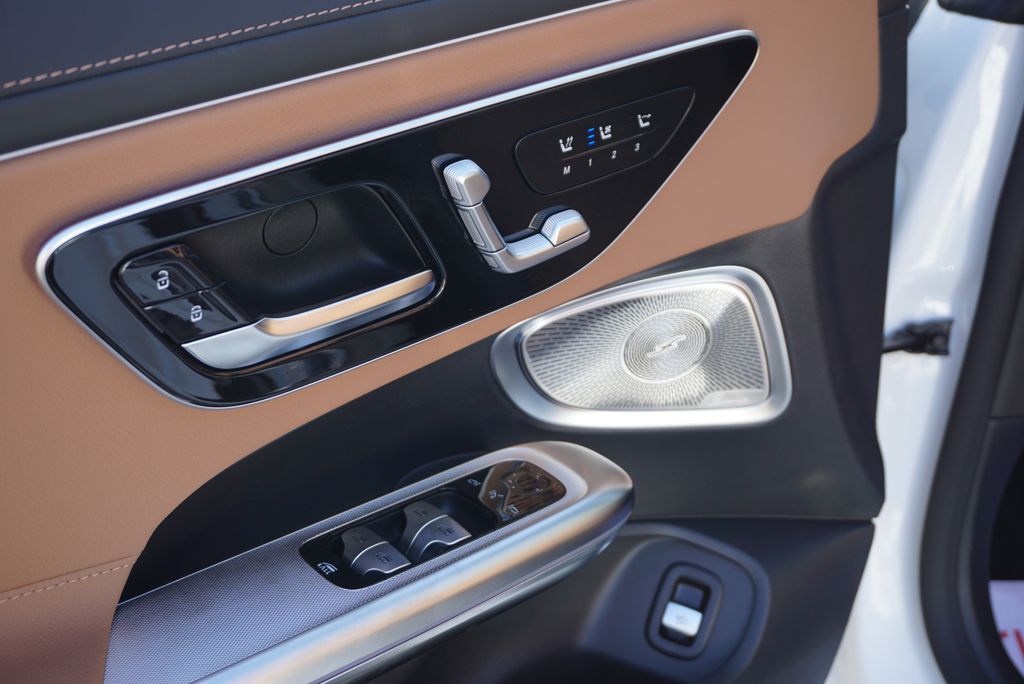 Thumbnail: 2026 Mercedes-Benz CLE - 25