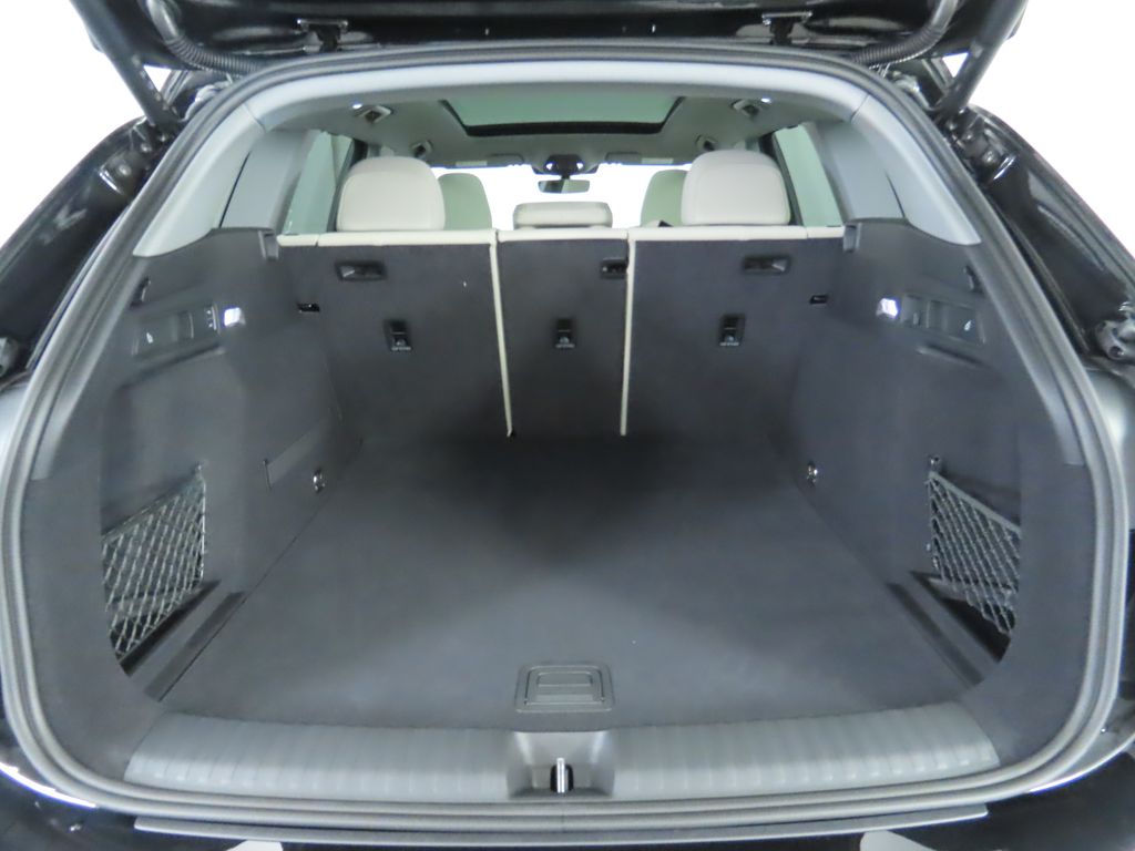 2025 Audi Q6 e-tron Premium 30