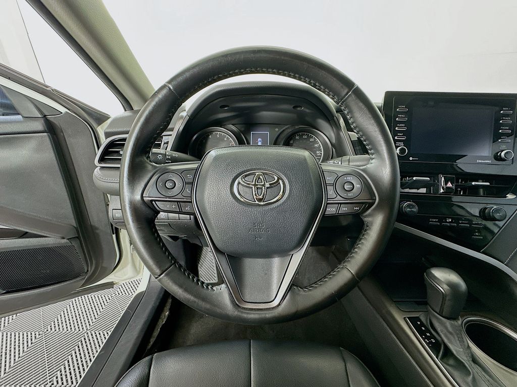 Thumbnail: 2021 Toyota Camry - 11